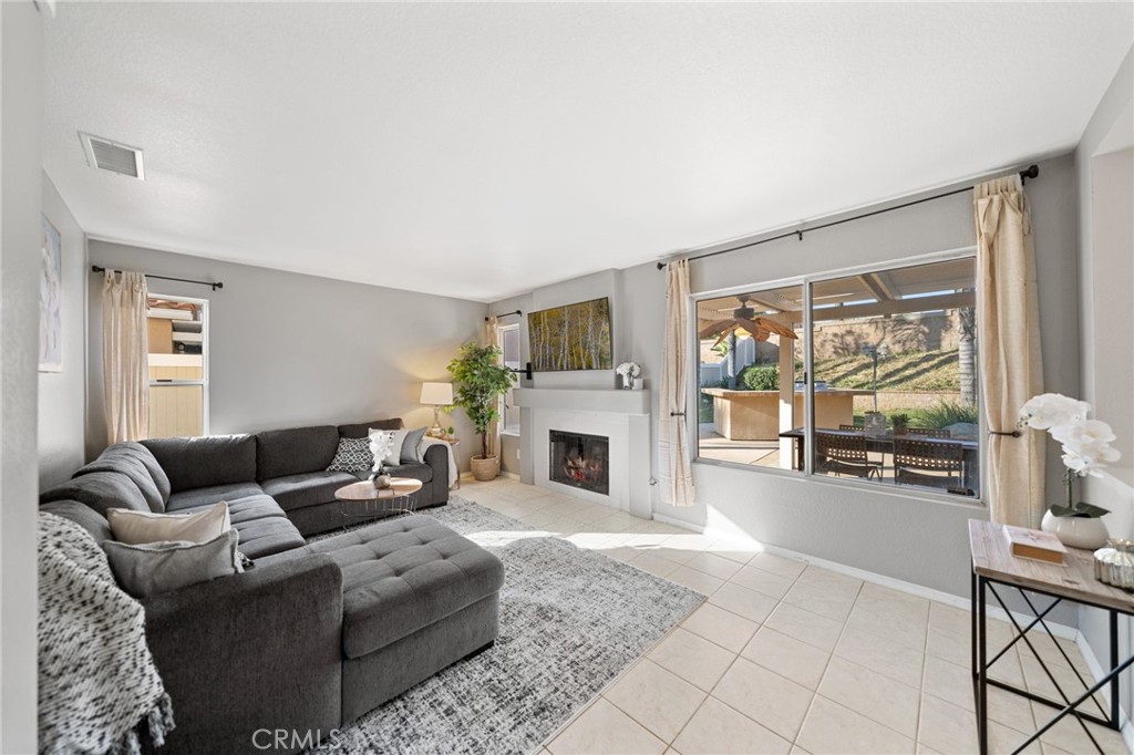 25220 Corte Sombrero