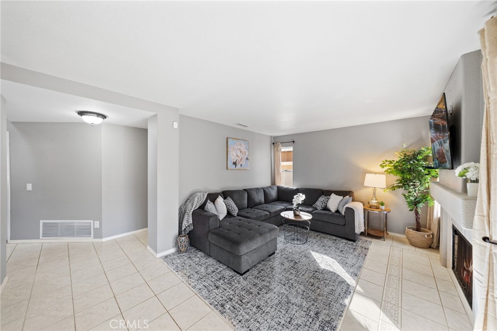 25220 Corte Sombrero