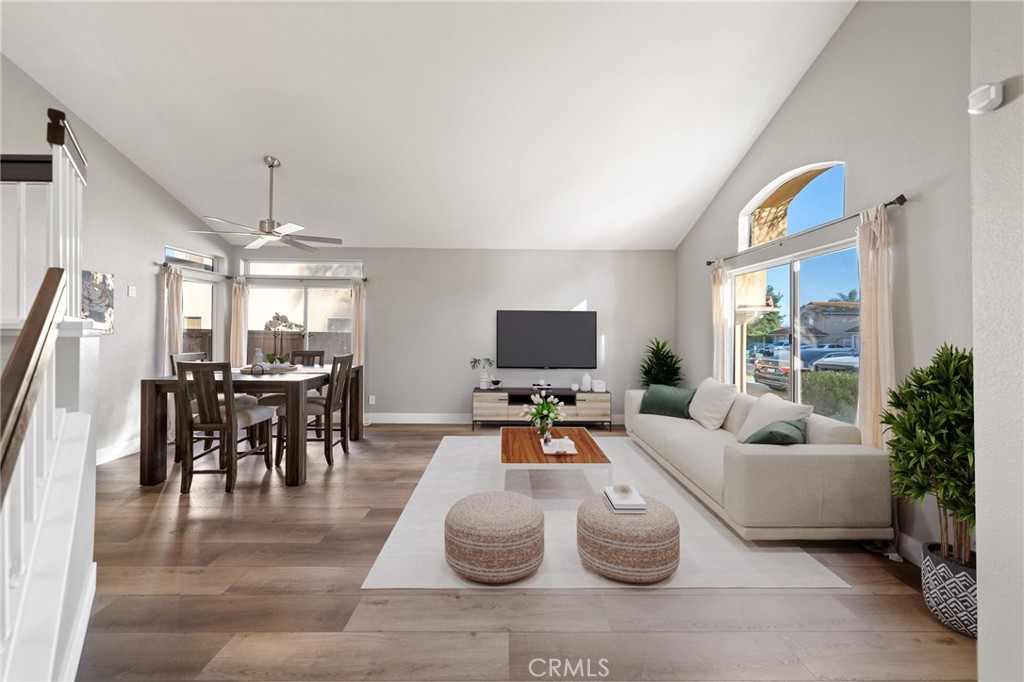 25220 Corte Sombrero