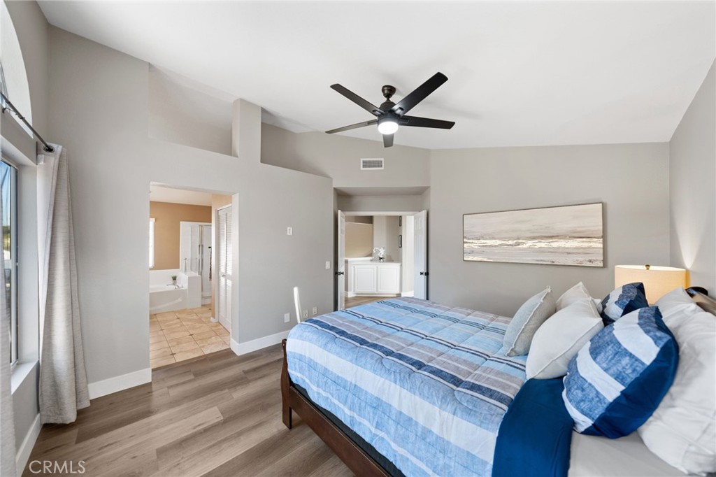 25220 Corte Sombrero