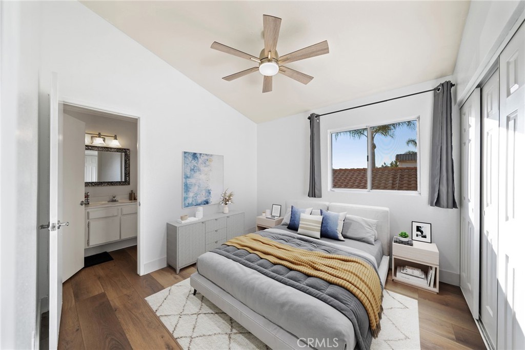 25220 Corte Sombrero