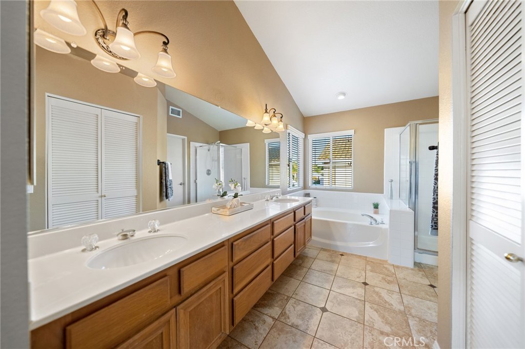 25220 Corte Sombrero