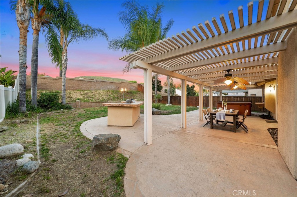 25220 Corte Sombrero