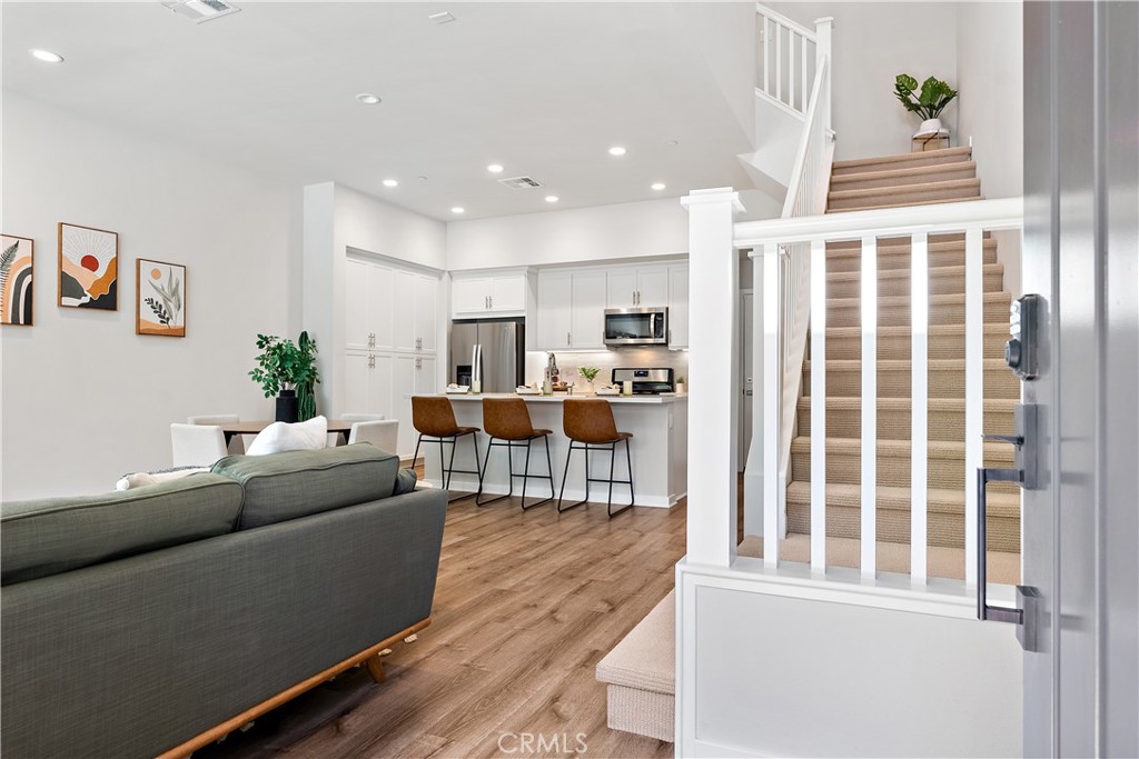 210 Alienta Lane