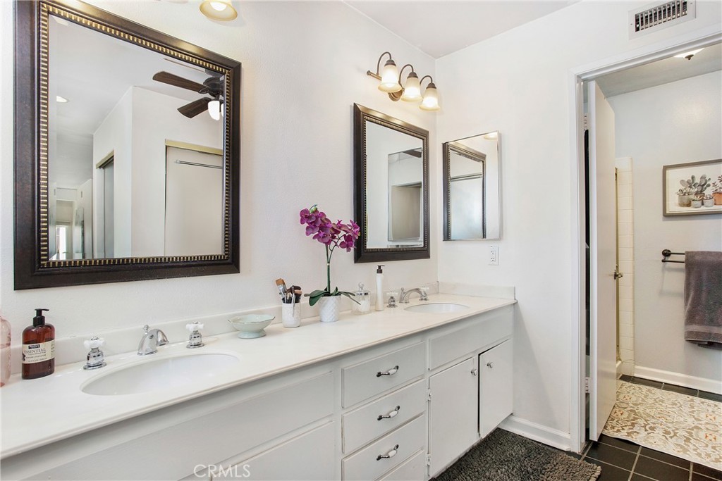 22345 Blueberry Lane