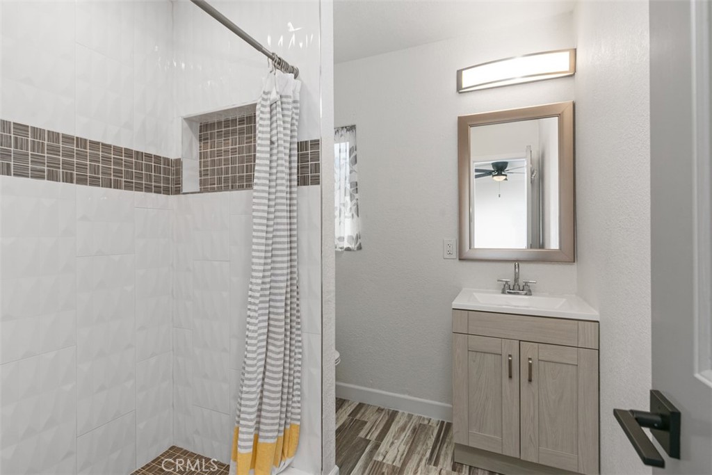 2836 W Elmlawn Drive