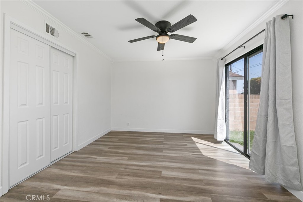 2836 W Elmlawn Drive