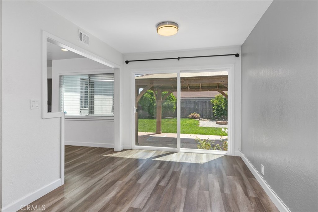 2836 W Elmlawn Drive