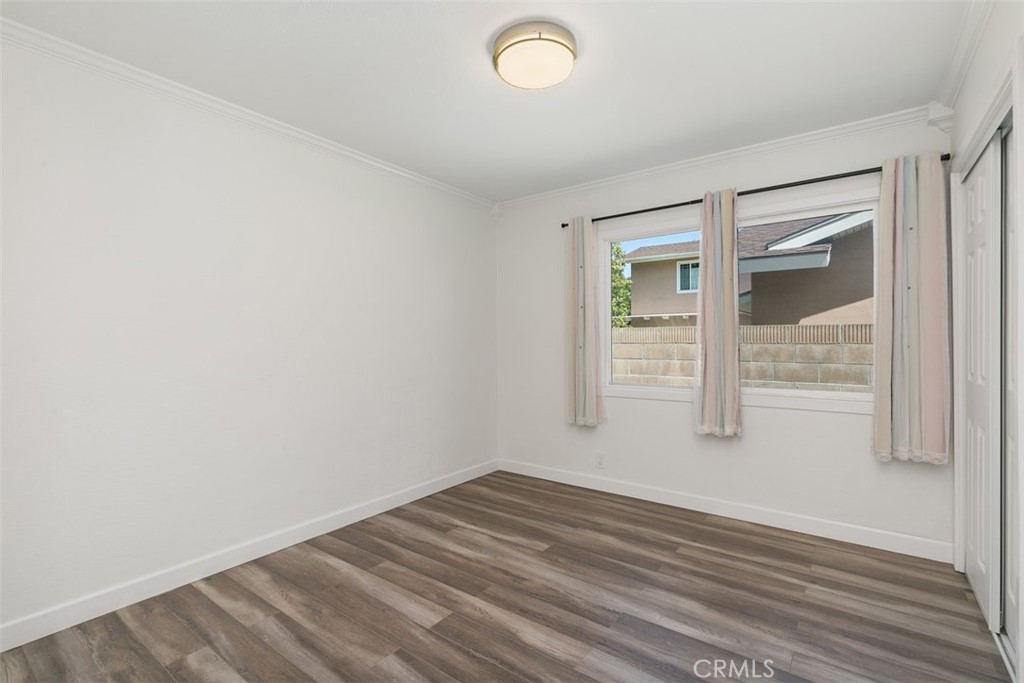 2836 W Elmlawn Drive