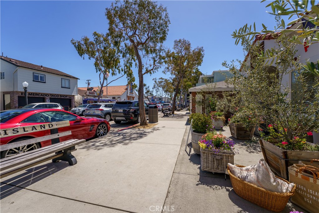 223 Sapphire Avenue