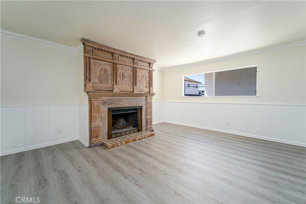 223 1/2 Sapphire Avenue