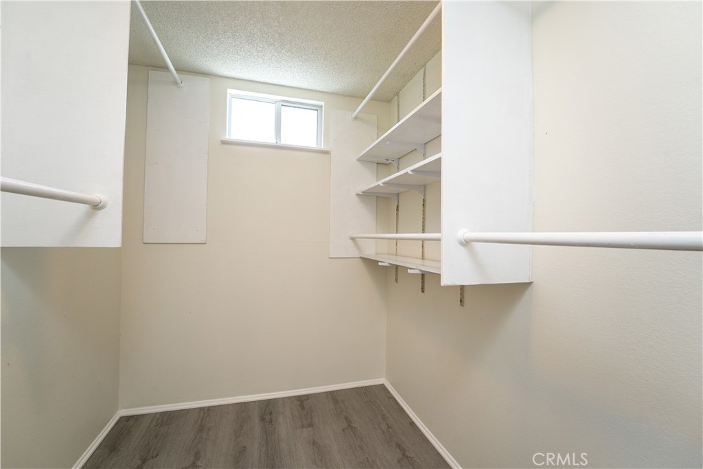 223 1/2 Sapphire Avenue