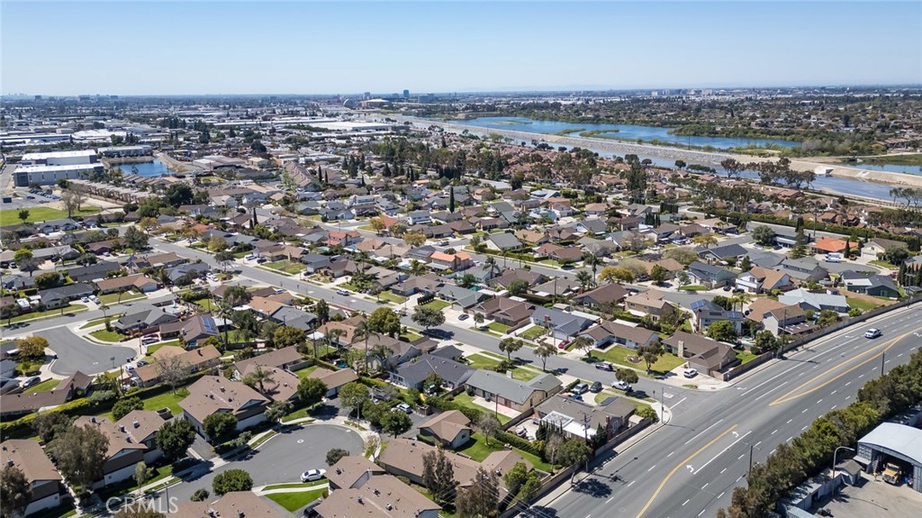 2745 N Pampas Street