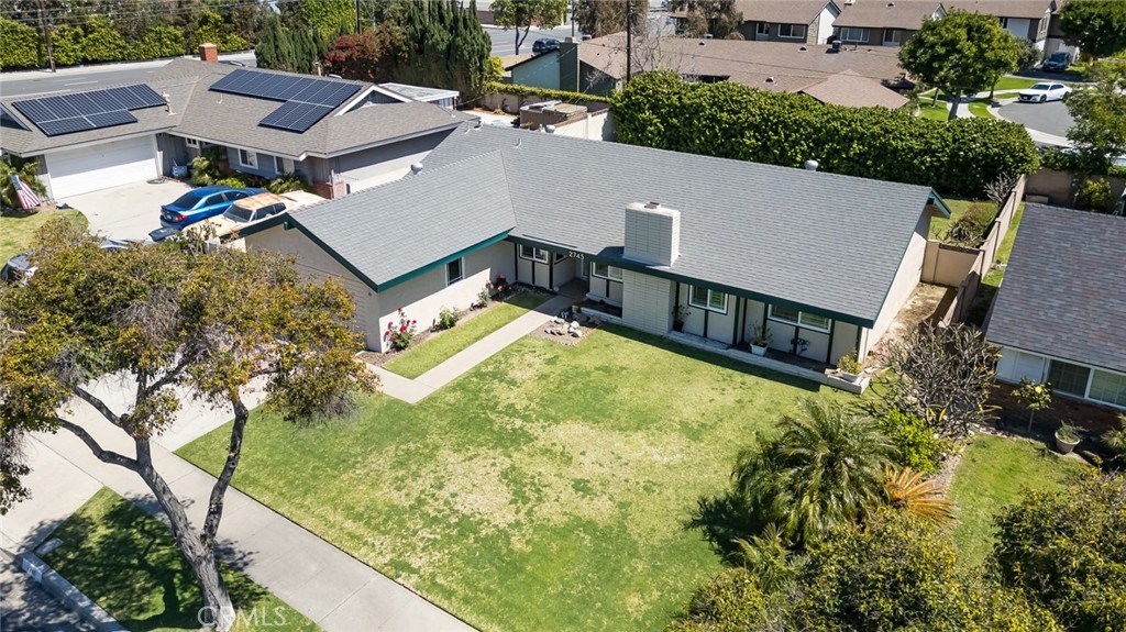 2745 N Pampas Street