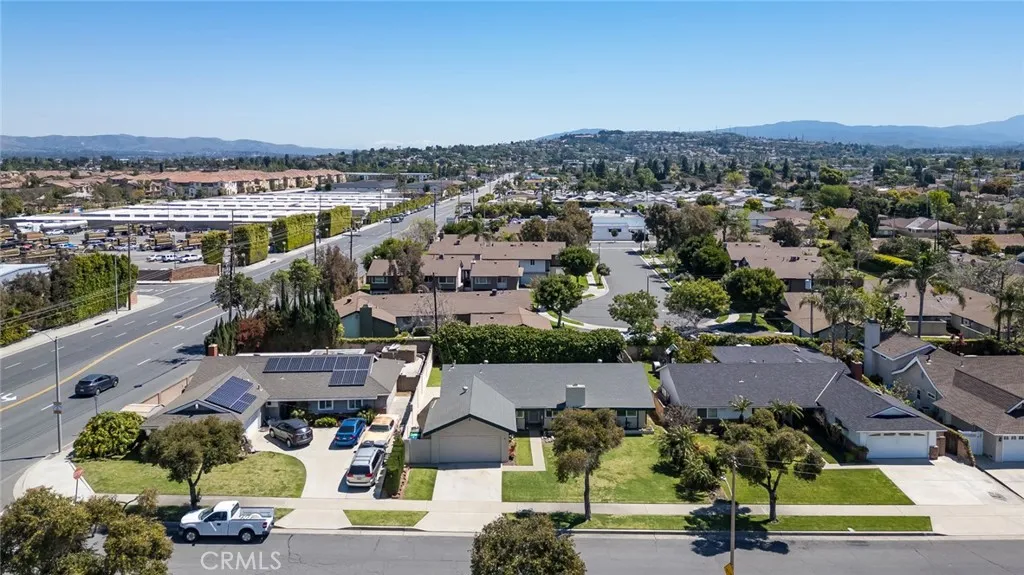 2745 N Pampas Street