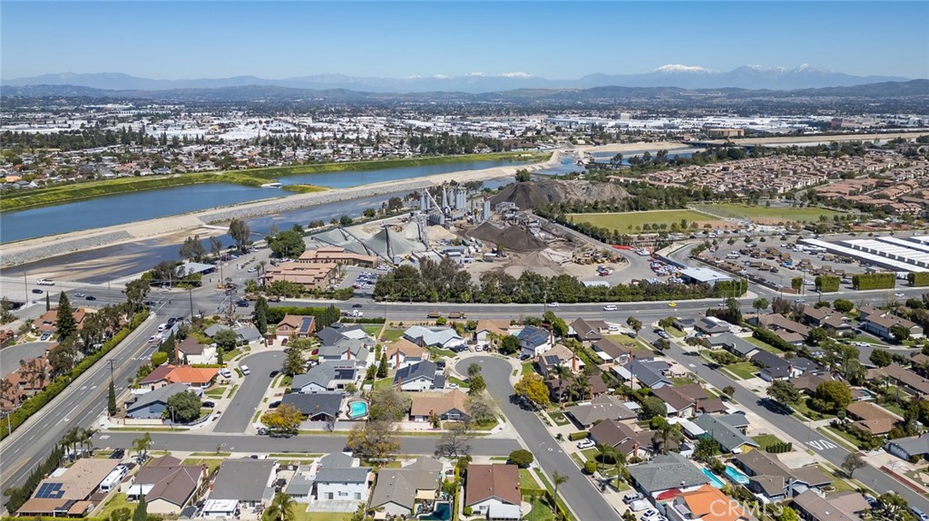 2745 N Pampas Street