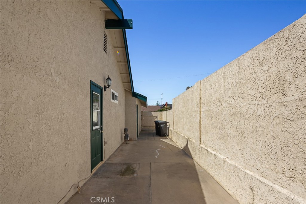 2745 N Pampas Street