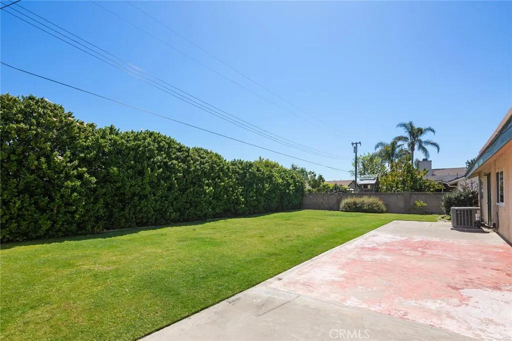 2745 N Pampas Street