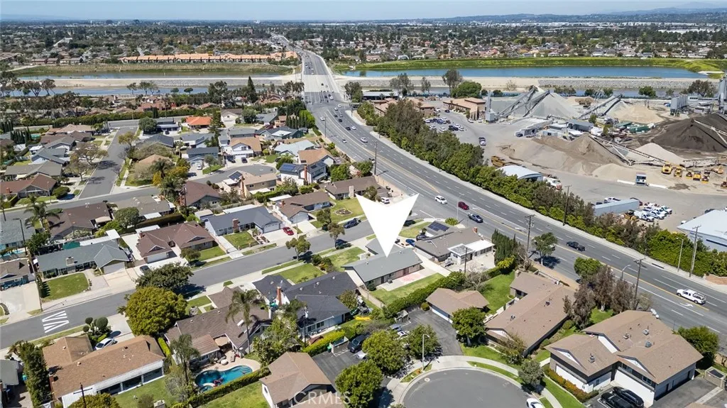 2745 N Pampas Street