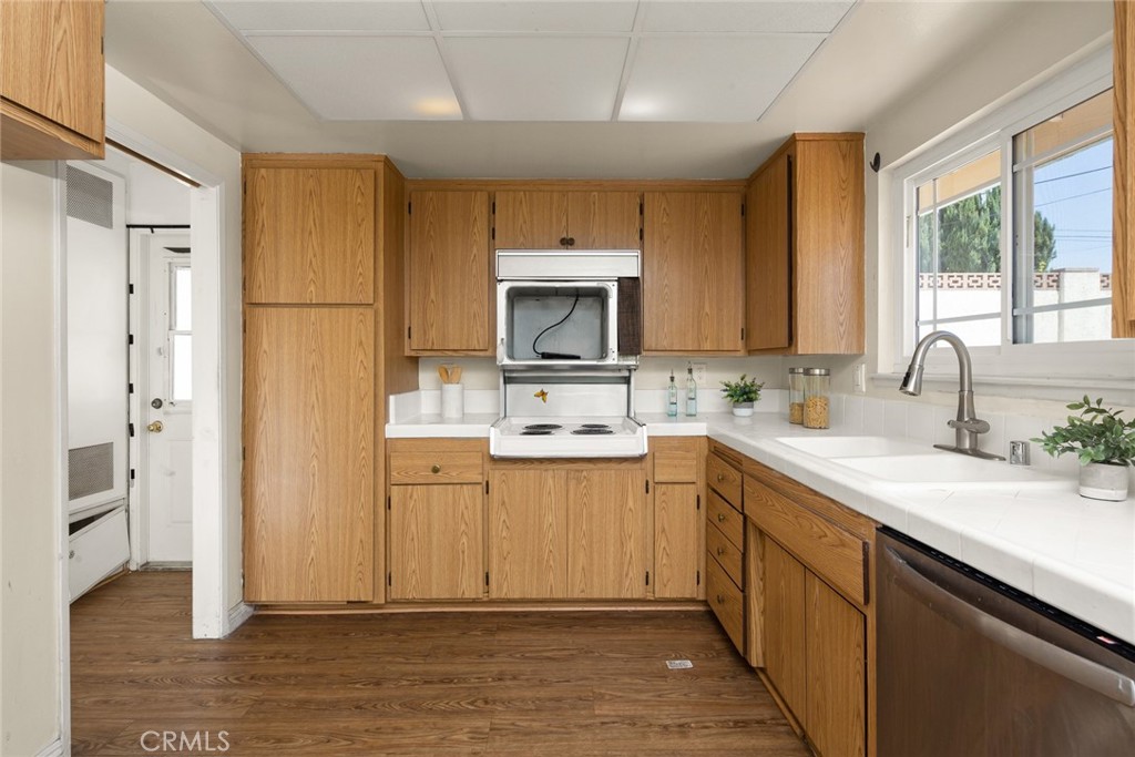 2745 N Pampas Street