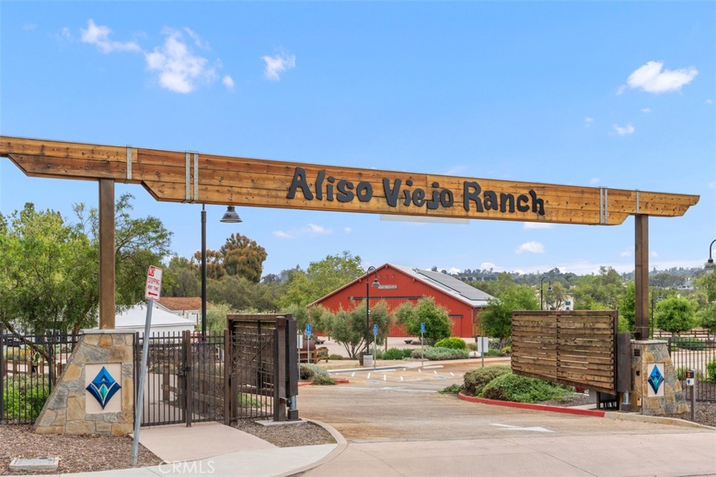 28 Santa Clara Street