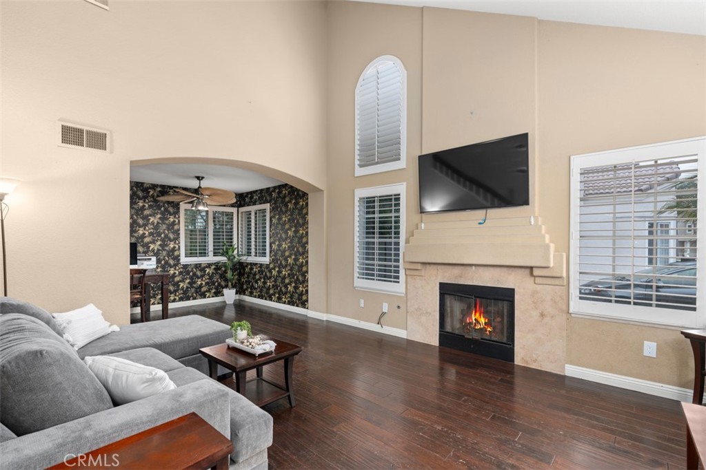 28 Santa Clara Street