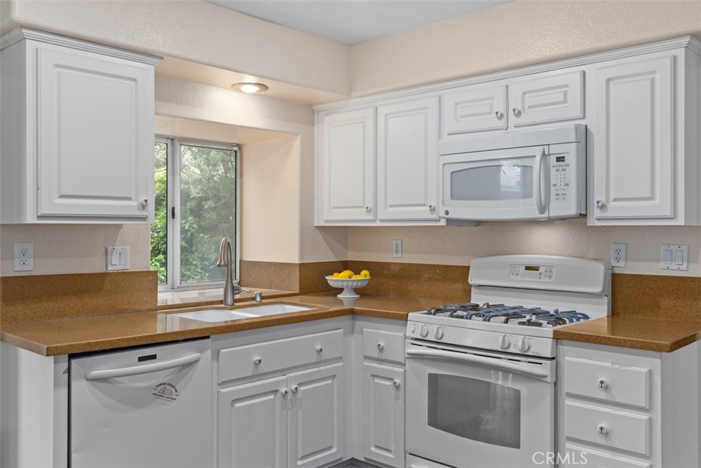 28 Santa Clara Street