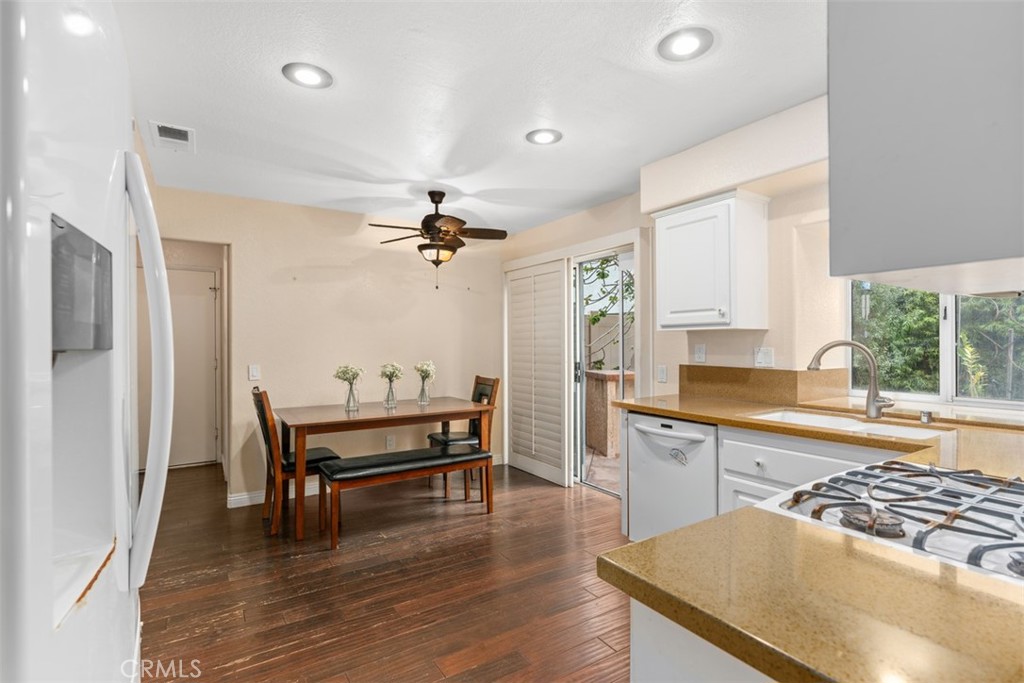 28 Santa Clara Street