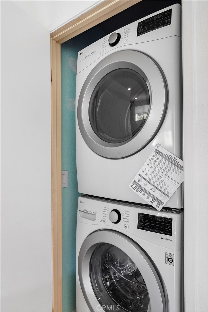 10520 Lakeside Drive N E