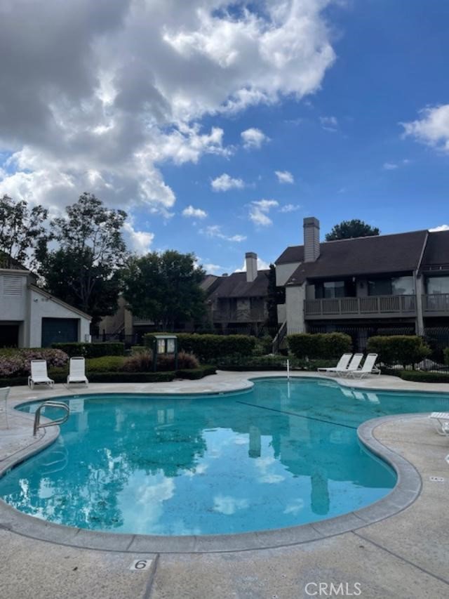 10520 Lakeside Drive N E