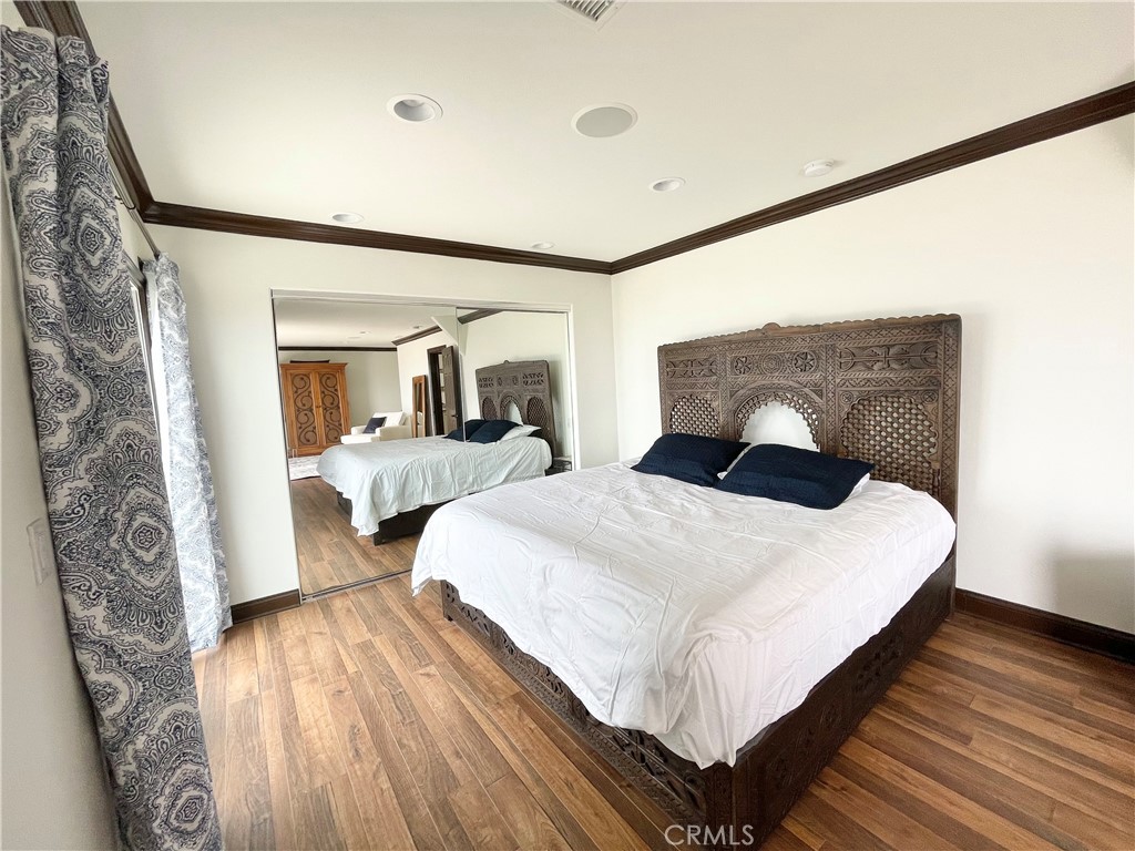 906 Avenida Salvador