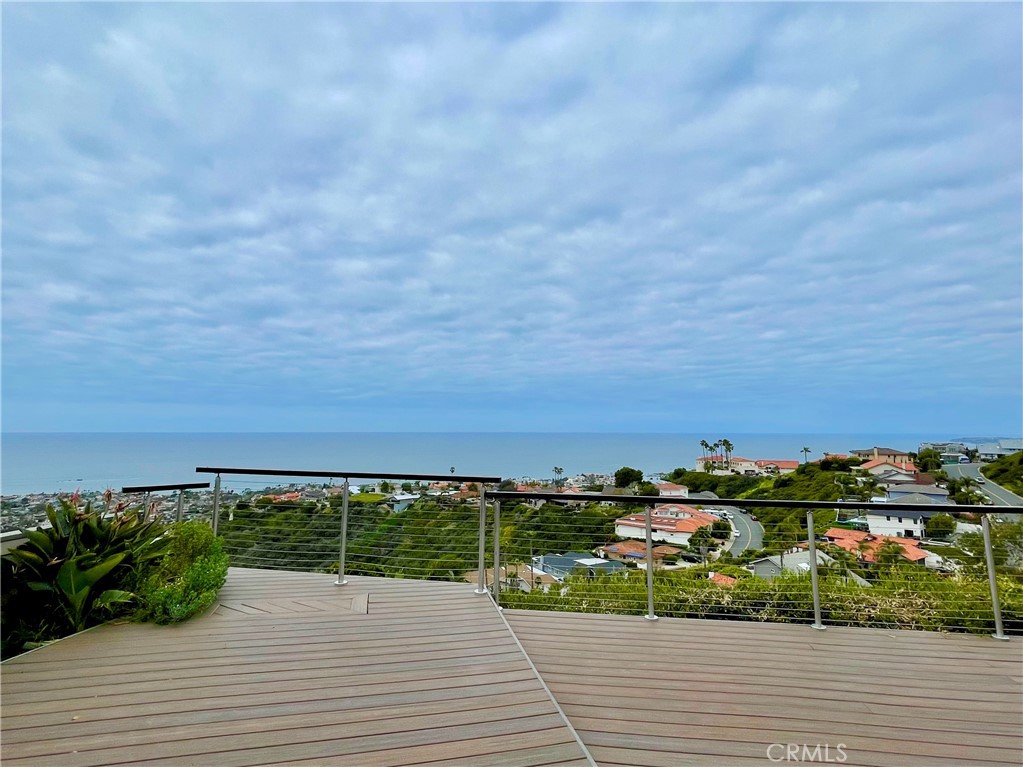 906 Avenida Salvador