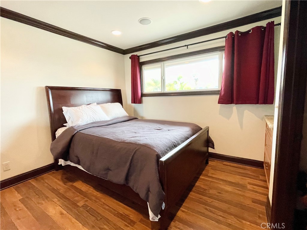 906 Avenida Salvador