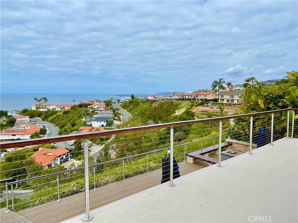 906 Avenida Salvador