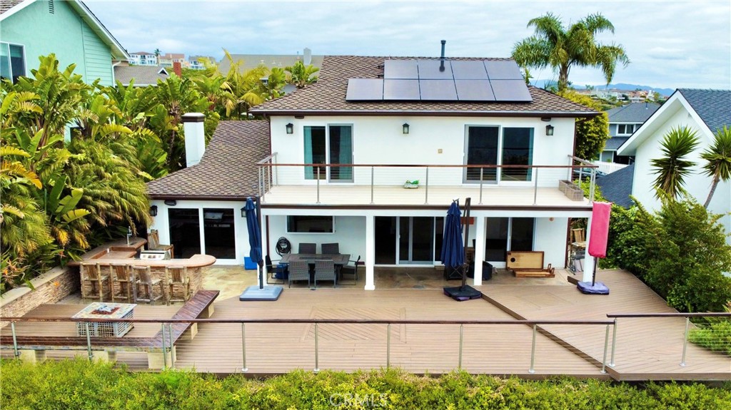 906 Avenida Salvador