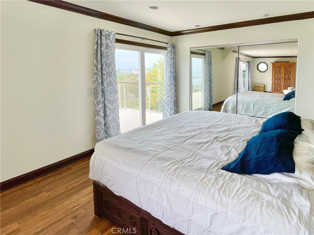 906 Avenida Salvador