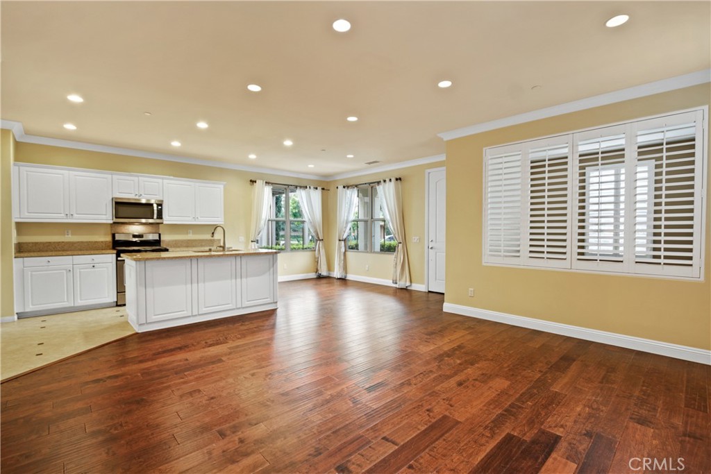 40 Coralwood