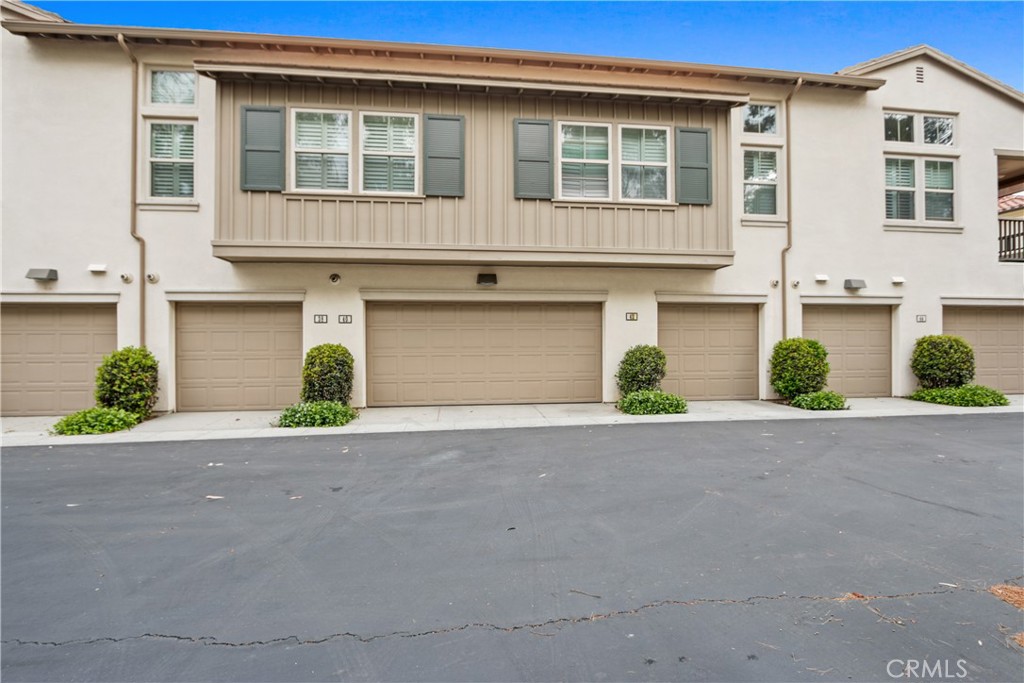 40 Coralwood