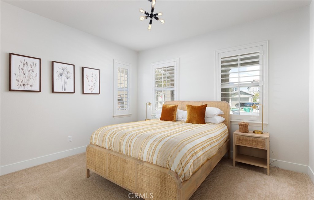 34189 Hourglass Street