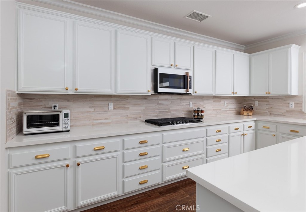 34189 Hourglass Street