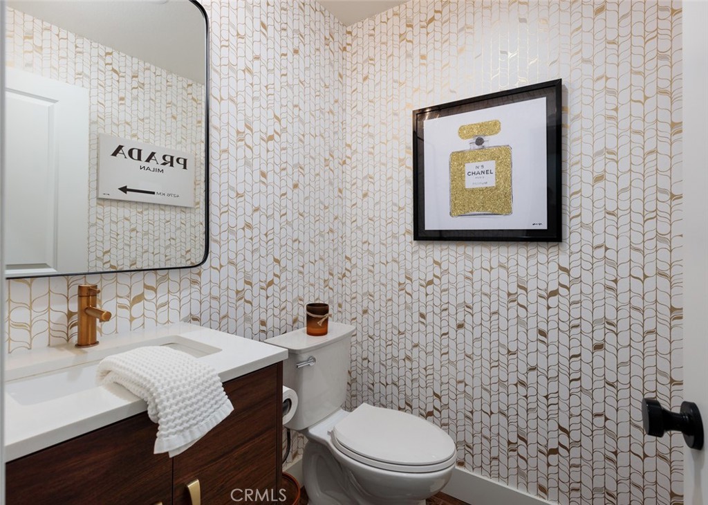 34189 Hourglass Street