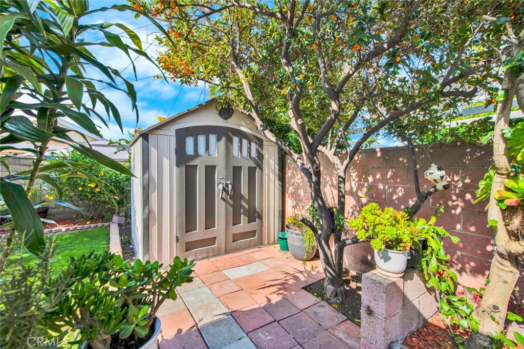 9251 Parliament Avenue