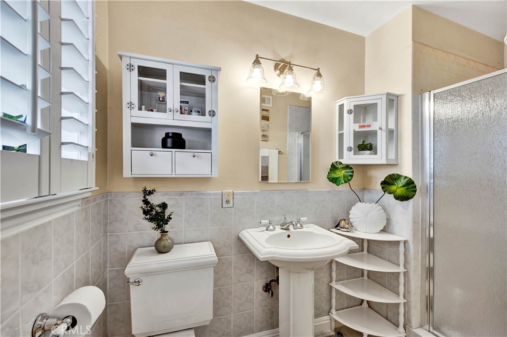 9251 Parliament Avenue