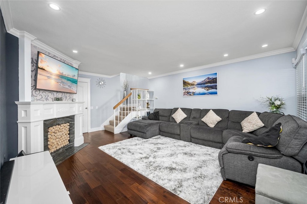 9061 Cobblestone Lane