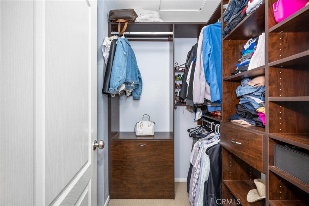 9061 Cobblestone Lane