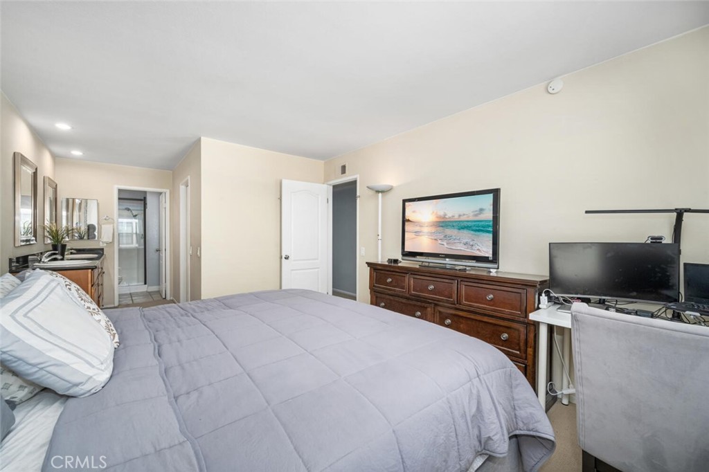 9061 Cobblestone Lane