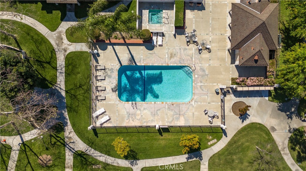 9061 Cobblestone Lane