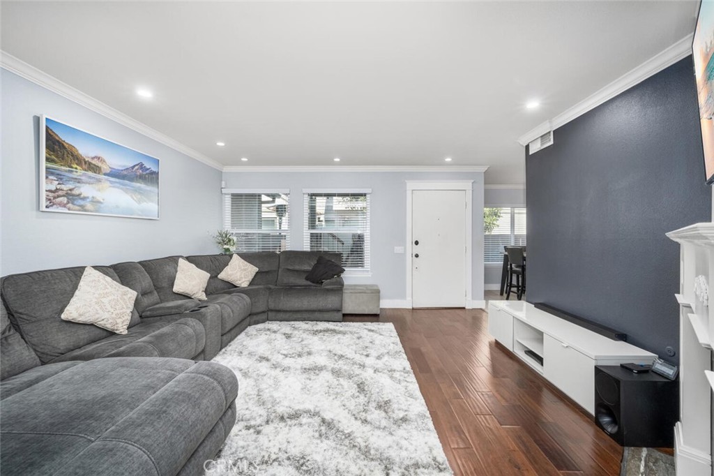 9061 Cobblestone Lane