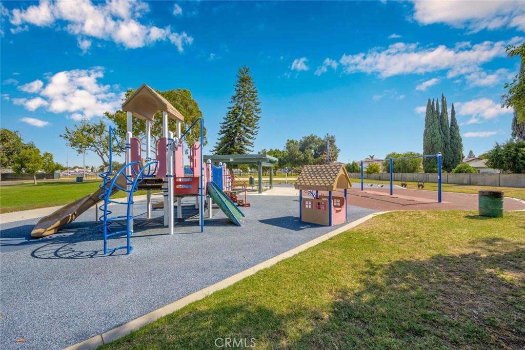 9061 Cobblestone Lane