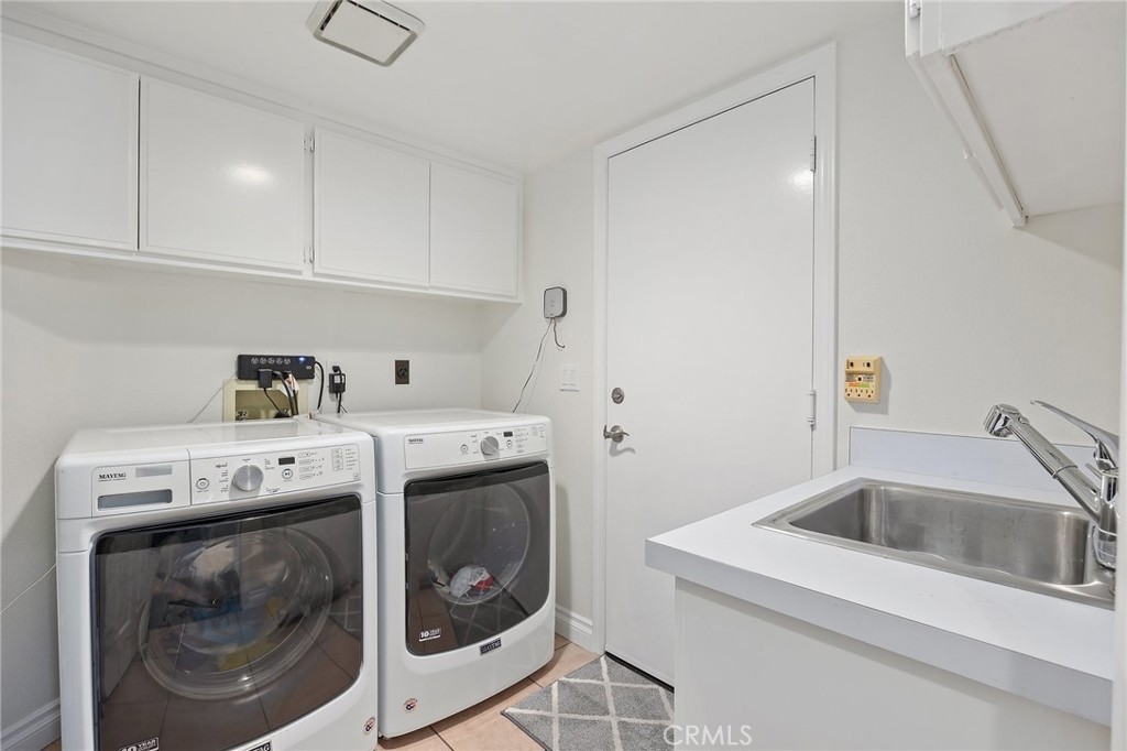 160 S Bonnie Gene Lane